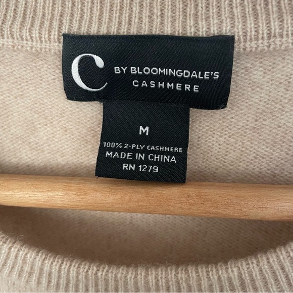 Bloomingdale’s Cashmere sweater - Picture 8 of 11